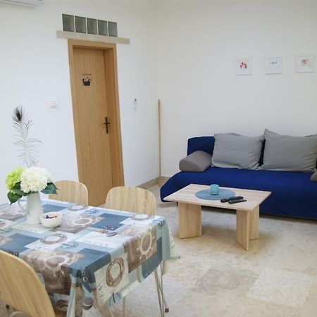 Apartman Ivana Pula Exterior foto