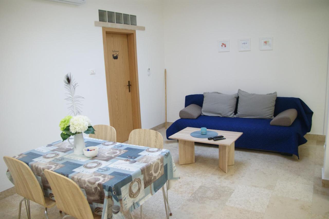 Apartman Ivana Pula Exterior foto