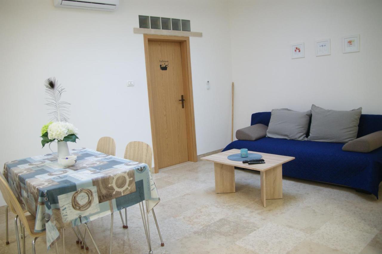 Apartman Ivana Pula Exterior foto
