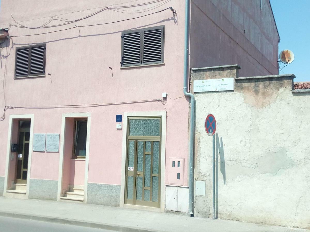 Apartman Ivana Pula Exterior foto